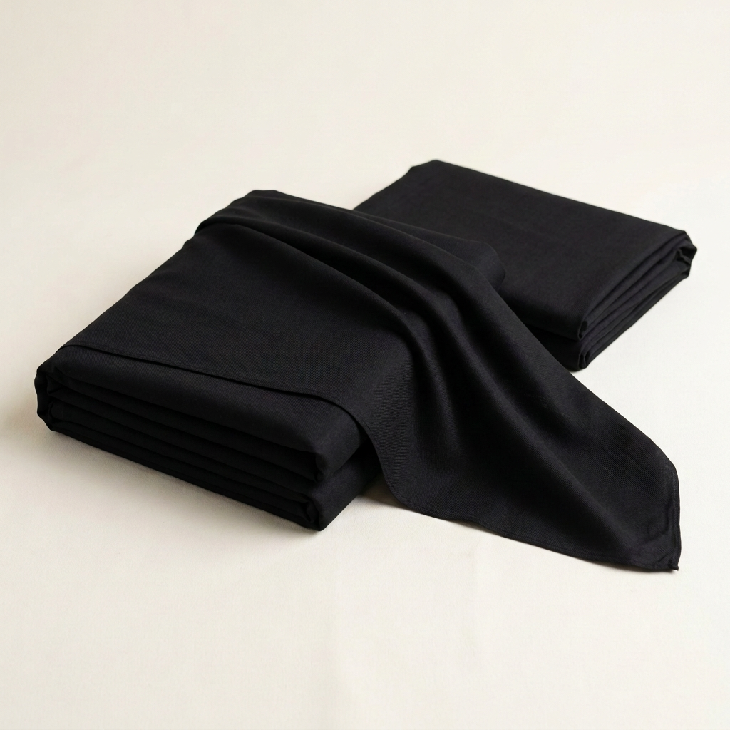 Pehli picture se milta-julta black unstitched suit